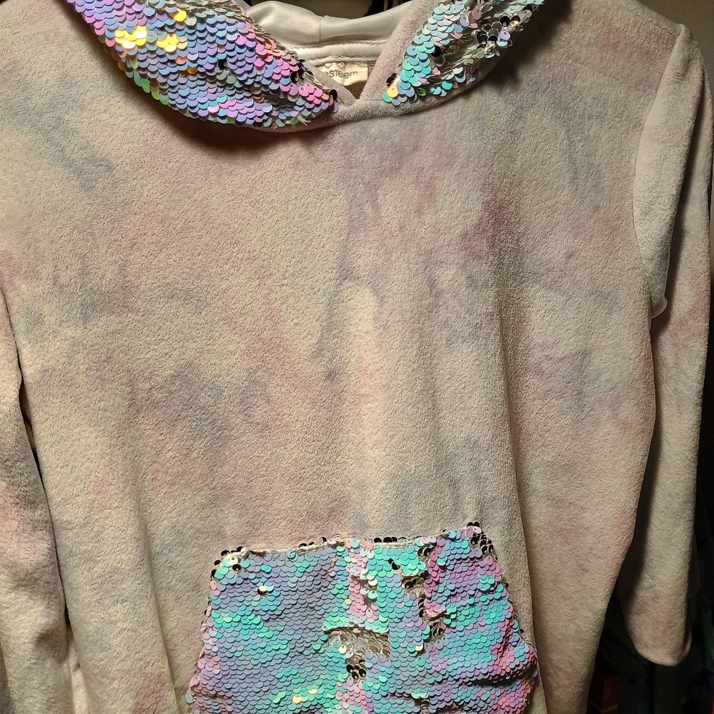 Girl's Pullover
